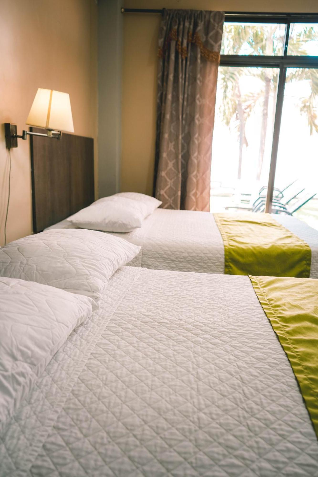 Hotel Manta Beach Madrigal Luaran gambar